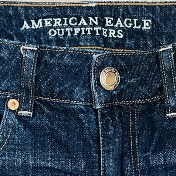 AMERICAN EAGLE Hi-Rise Festival Frayed Hem Jean Shorts - Size 4 - Picture 6 of 7